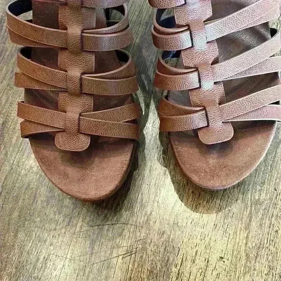 White Mountain Alliance Burnished Dark Tan Strap Stacked Heel Slingback Size 7 - Picture 6 of 13